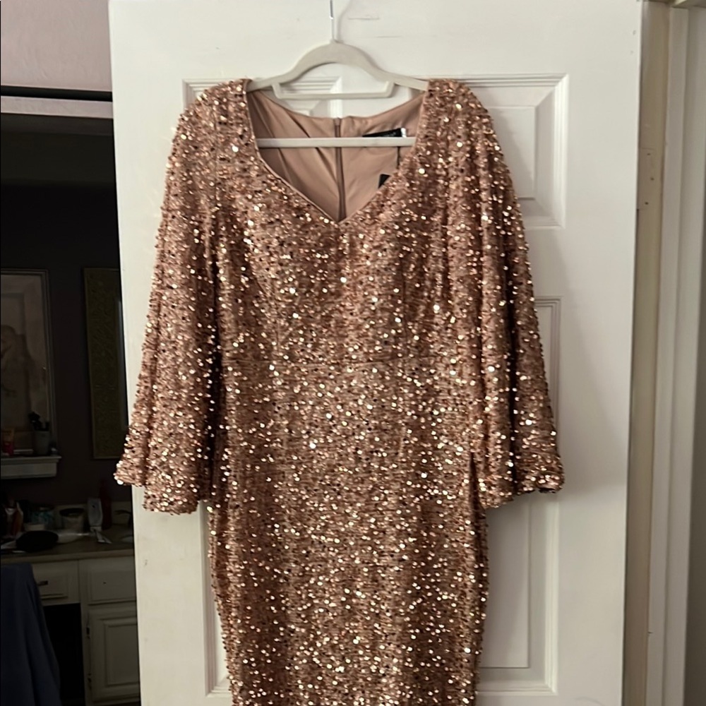 Elegant Sequin Dress in Copper/Gold